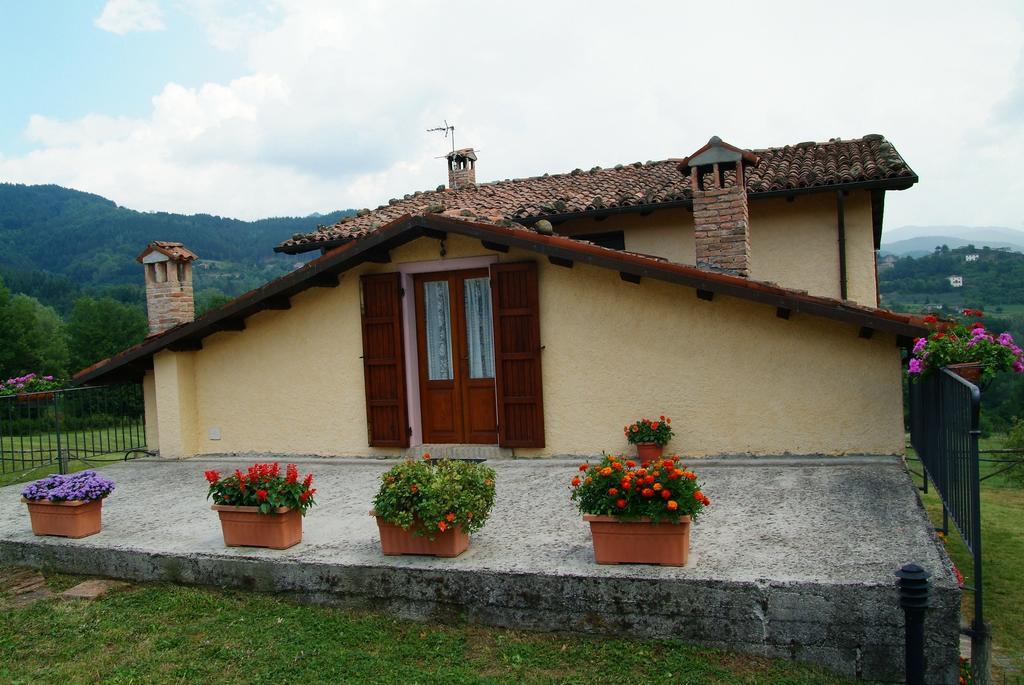 Agriturismo Tramonti Castiglione di Garfagnana Habitación foto
